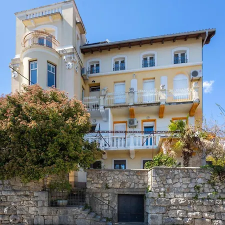 Appartement In With Wifi Opatija